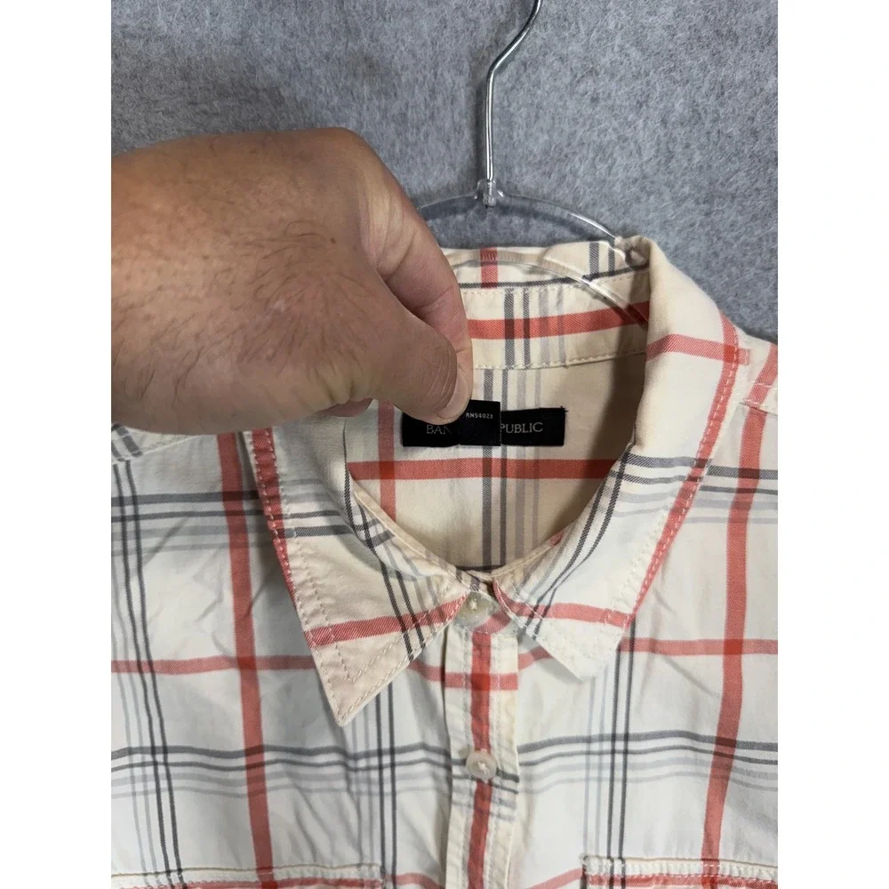 Banana Republic Shirt Mens Large Red Cream Plaid Button Up Long Sleeve Casual
